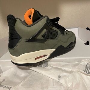 Jordan retro 4 undefeated sz 11.5